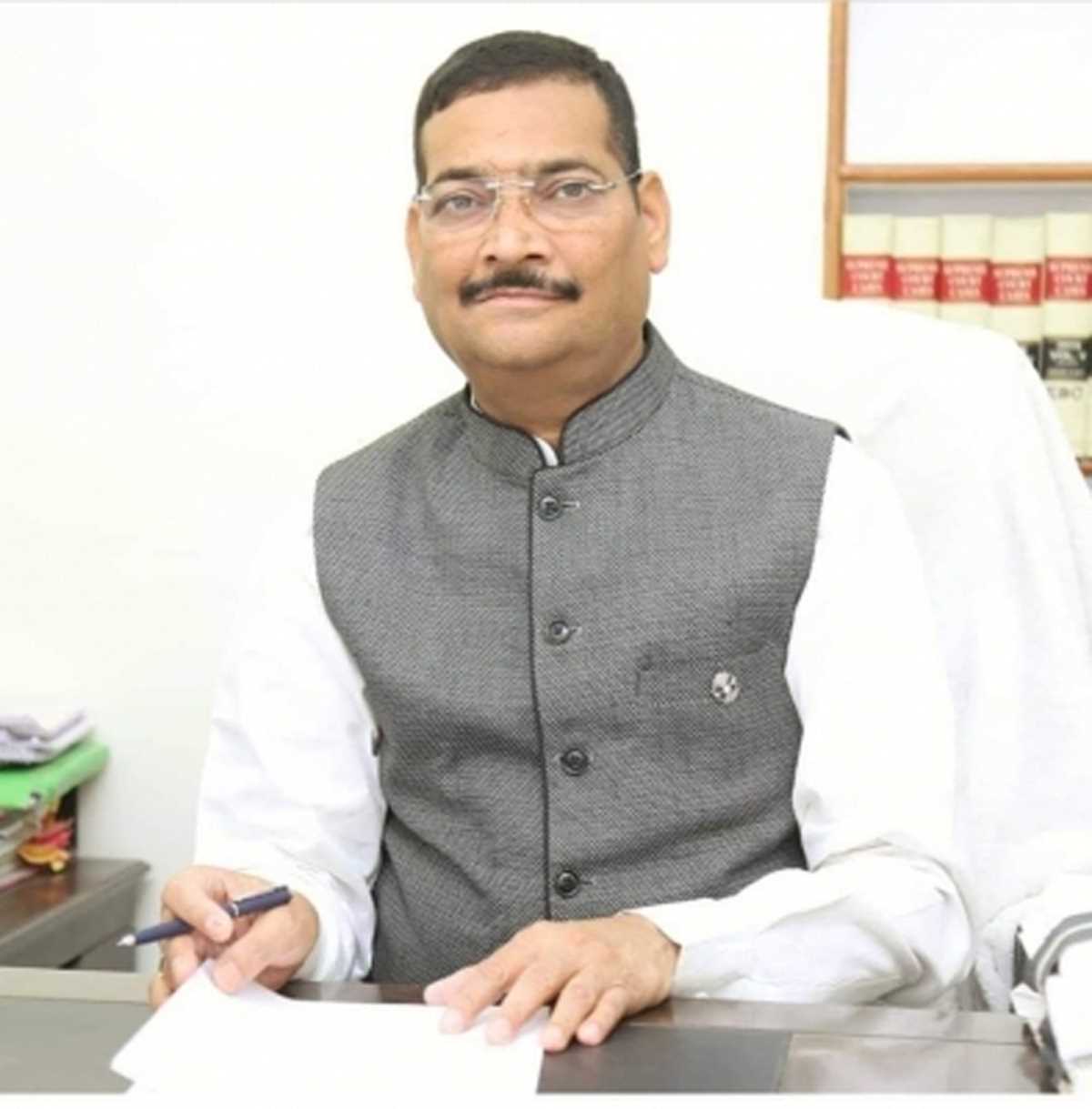 झामुमो से गठजोड़ की अटकलों के बीच झारखंड के भाजपा नेता दिल्ली में